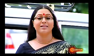 Mallu Serial Actress Lakshmi Priya Umbilicus Through Saree
