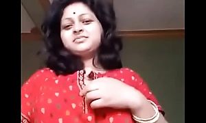 Beautiful Bosomy Horn-mad Bengali Unsatisfied Boudi Fingering